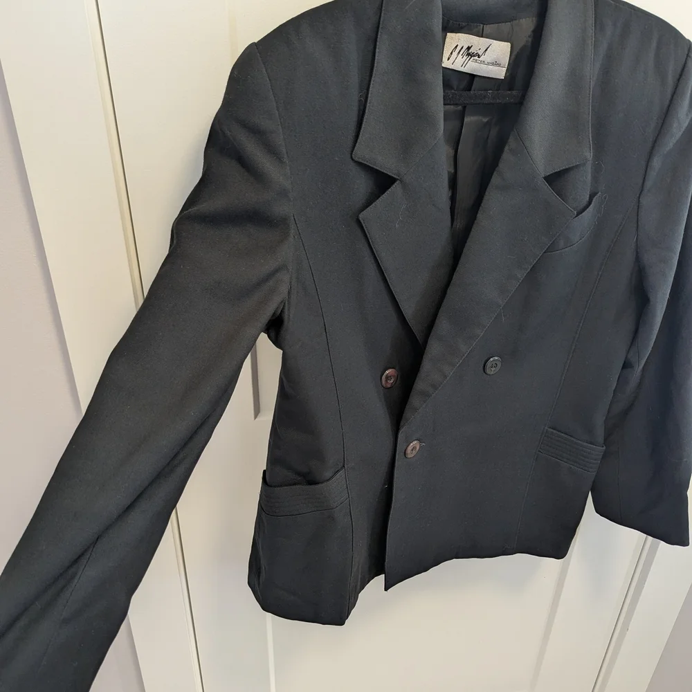Peter Nygard Pure Virgin Wool Blazer - Picture 3 of 8